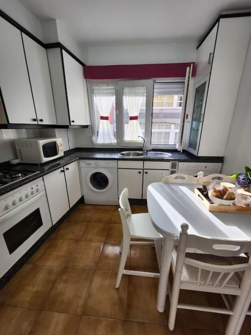 Appartement Duplex Rua Sol - Netflix à Laxe Extérieur photo