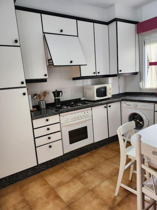 Appartement Duplex Rua Sol - Netflix à Laxe Extérieur photo